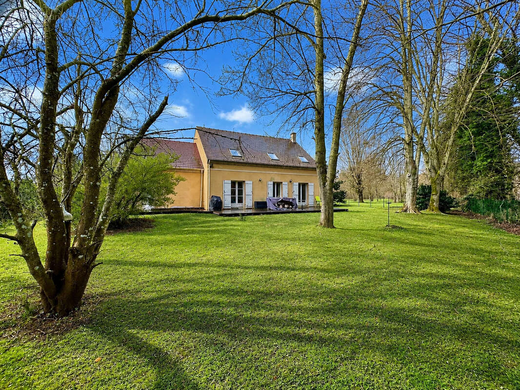 Belle maison de quatre chambres dans un secteur très prisé de Maule - photo 2