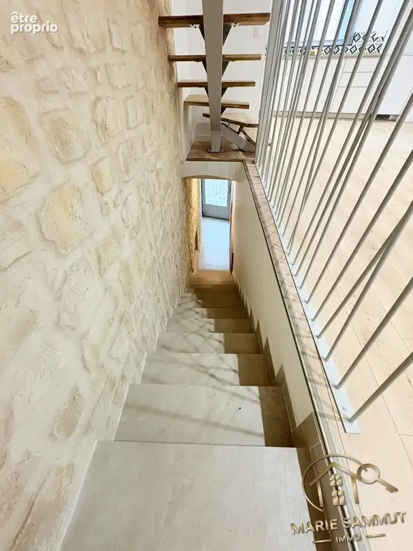Maison 4 pièces 94 m² à vendre à Saint-Genies-Des-Mourgues (34160) - photo 4