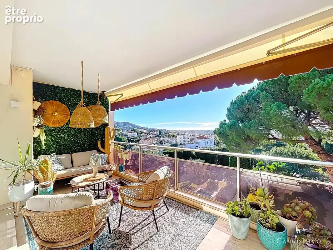 Appartement 4 pieces vue mer cannes grande terrasse - cave garage - photo 7