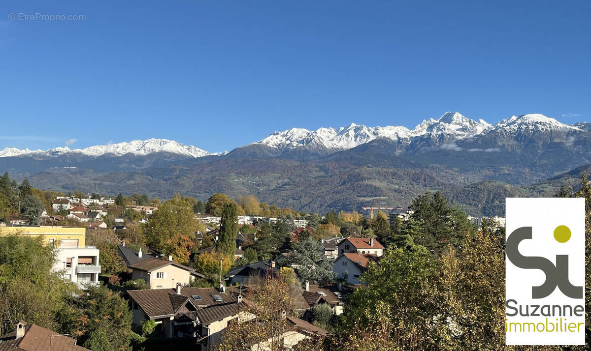 Appartement à MEYLAN