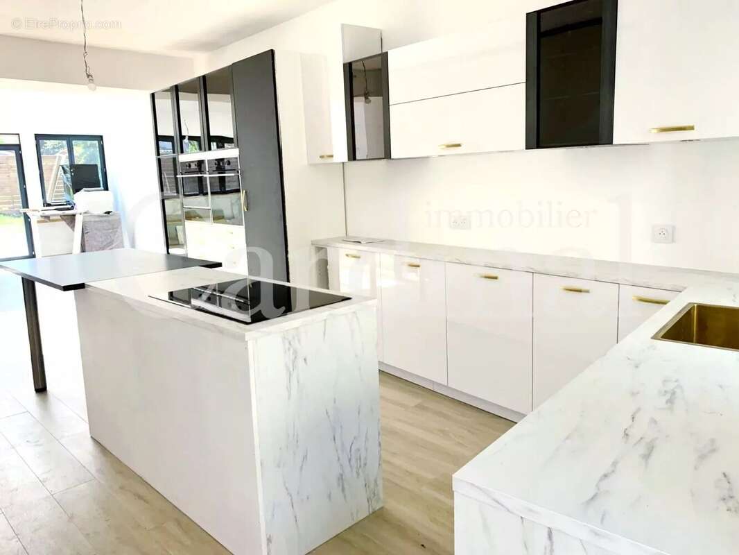 Maison à NOISY-LE-ROI