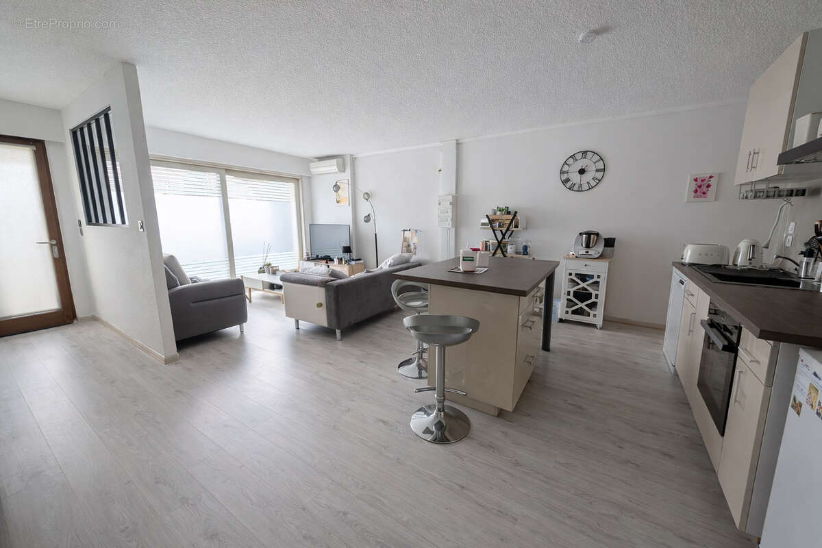 Appartement à BOURG-LES-VALENCE