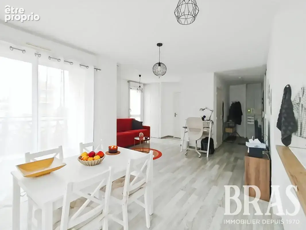 Appartement  T1 bis avec cave et parking - photo 2