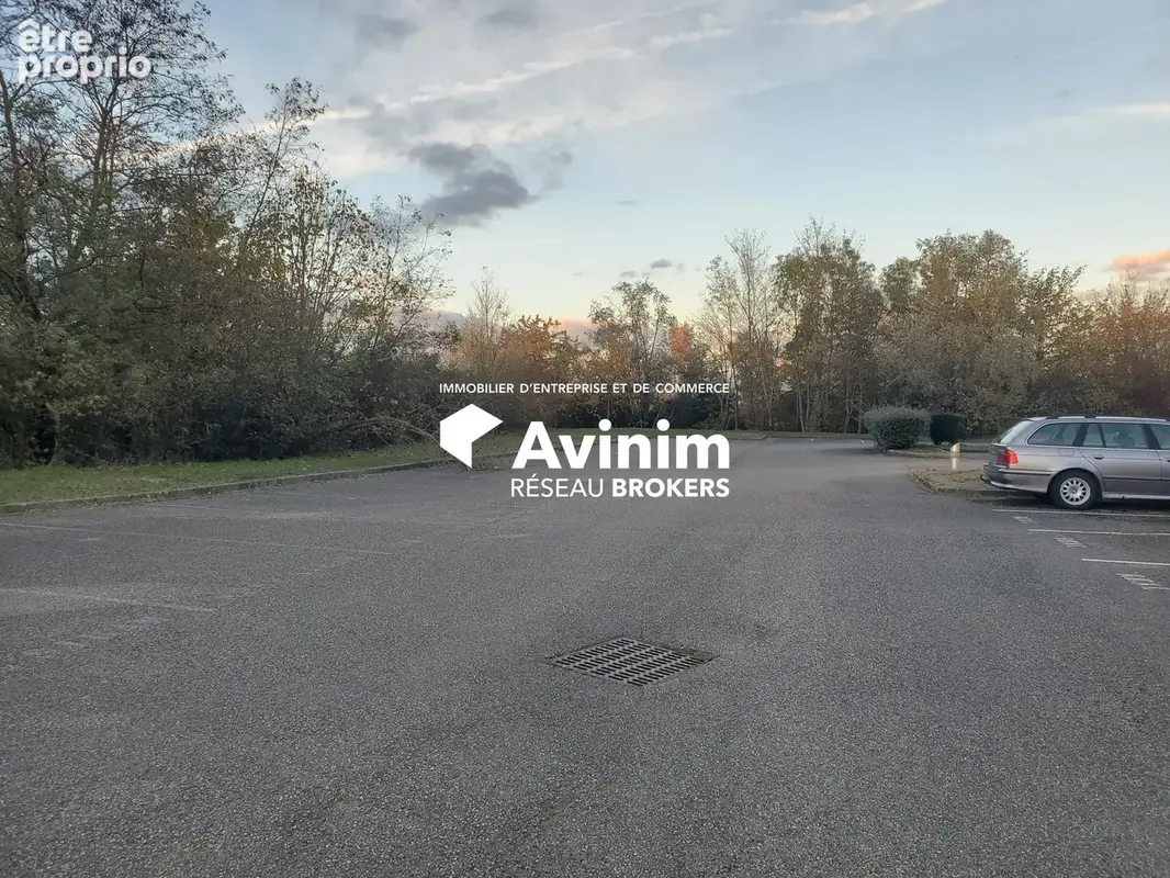 Commerce 737 m² à vendre à Archamps (74160) - photo 7