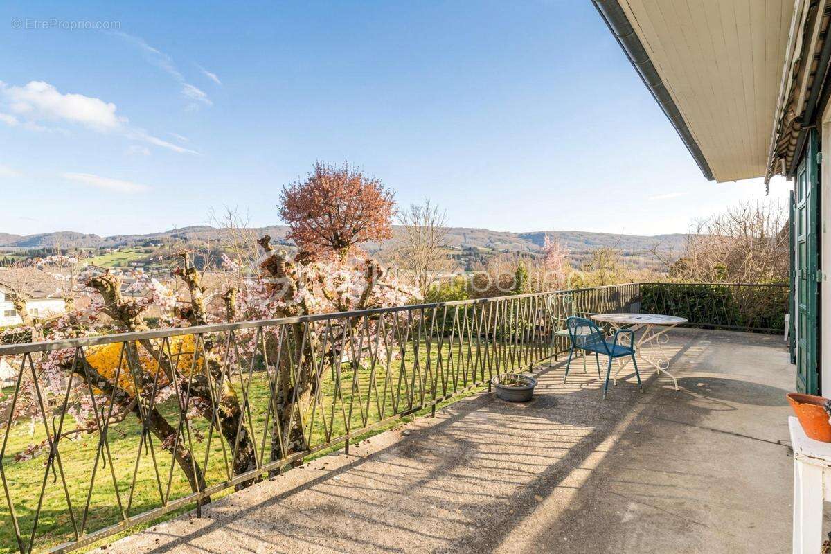 Maison à SALES