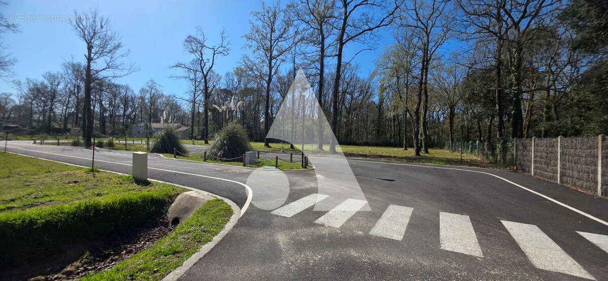 Terrain à LA TREMBLADE