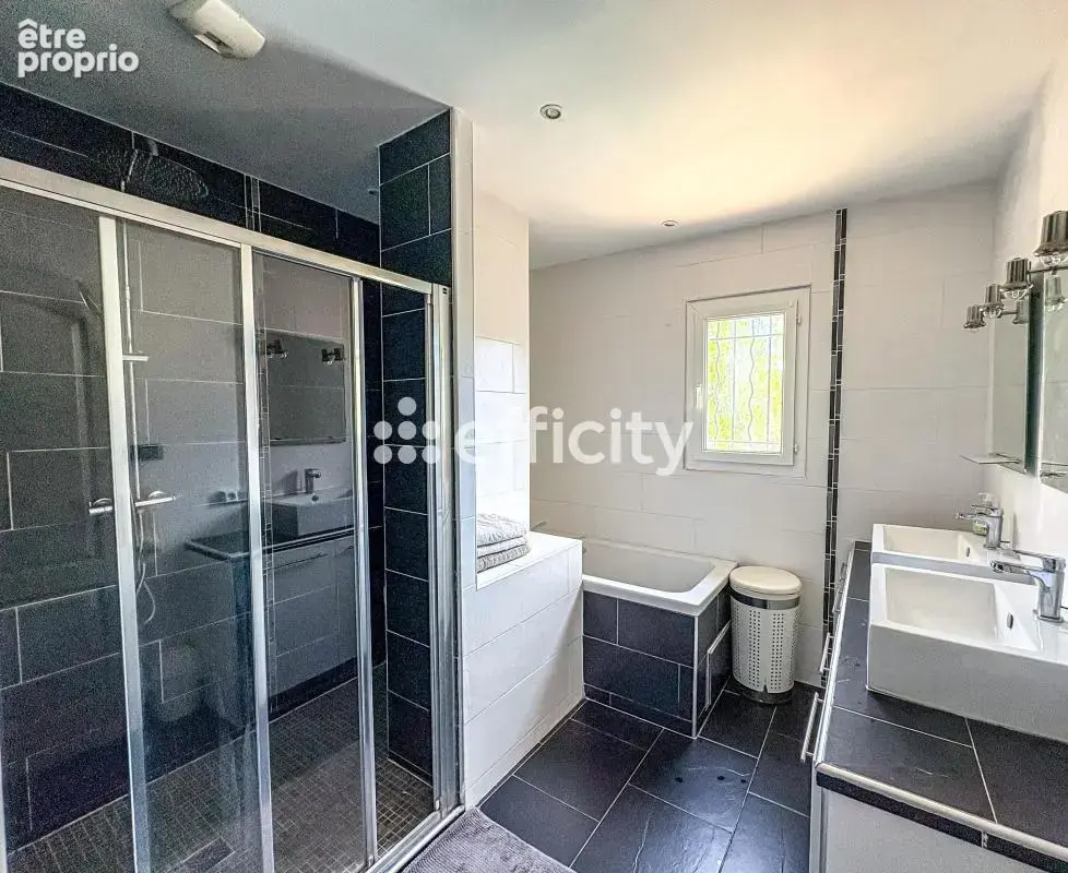 Maison 248 m² à Ensues-La-Redonne  - photo 6
