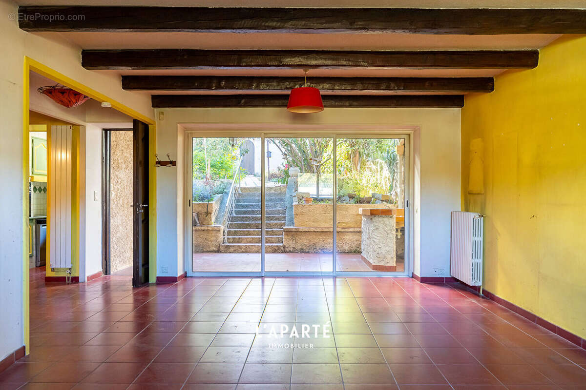 Maison à MARSEILLE-4E