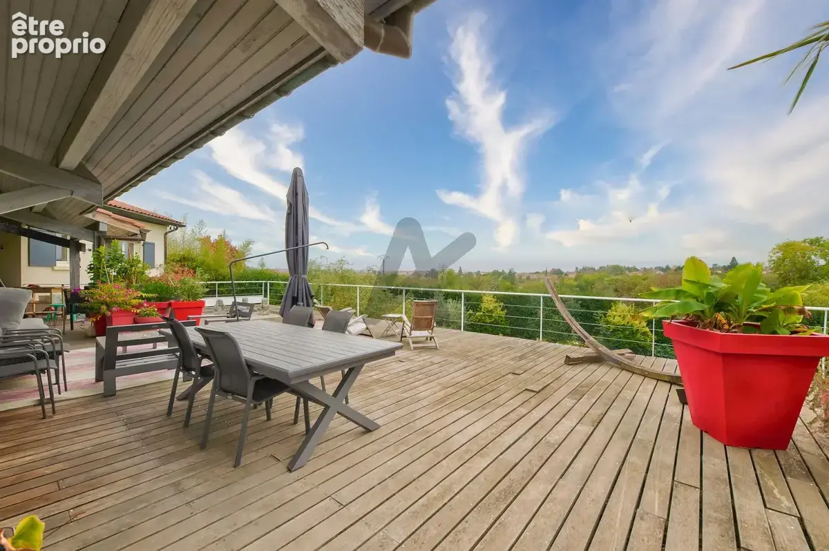 Grezieu-la-varenne   maison d architecte avec parc paysage-piscine - photo 6
