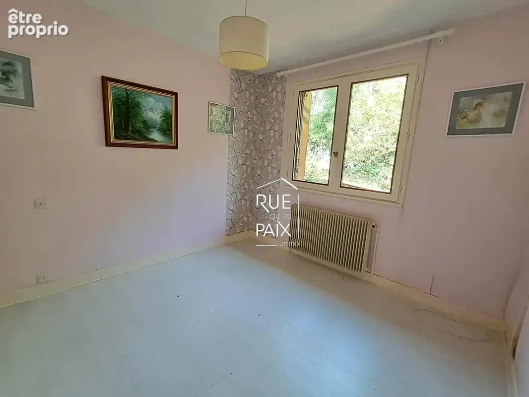 Maison sur sous-sol avec jardin sur la commune de Besse - photo 9