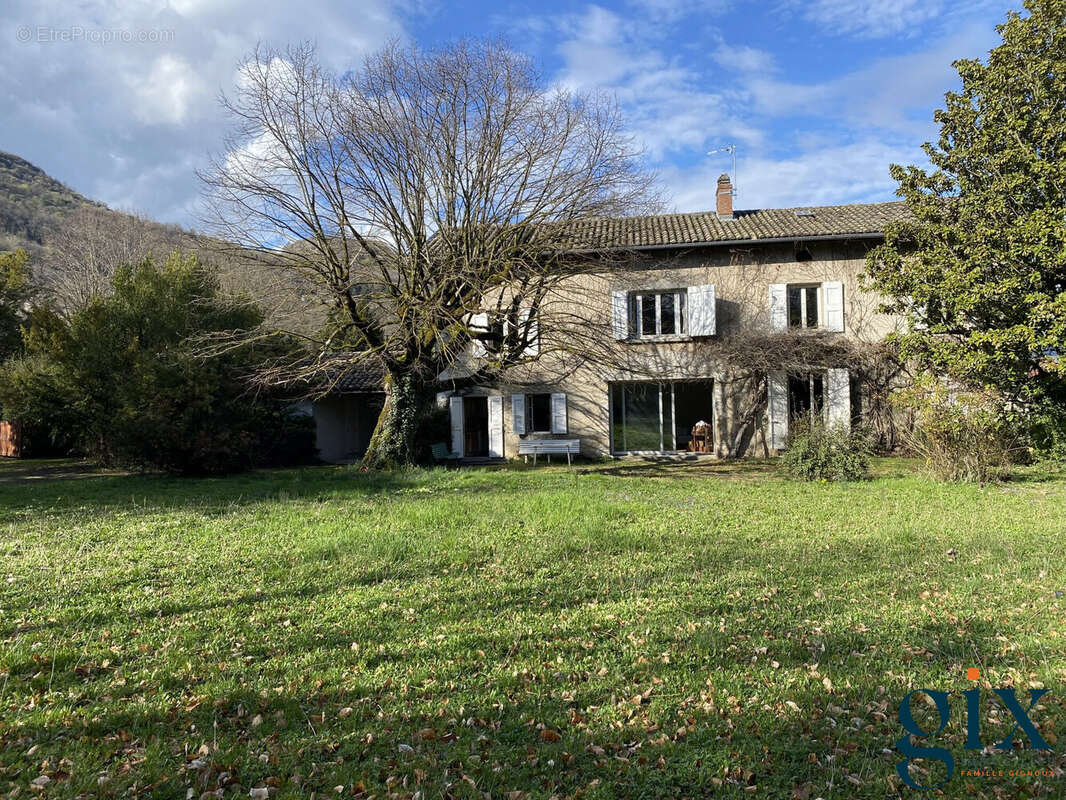 Maison à SEYSSINET-PARISET