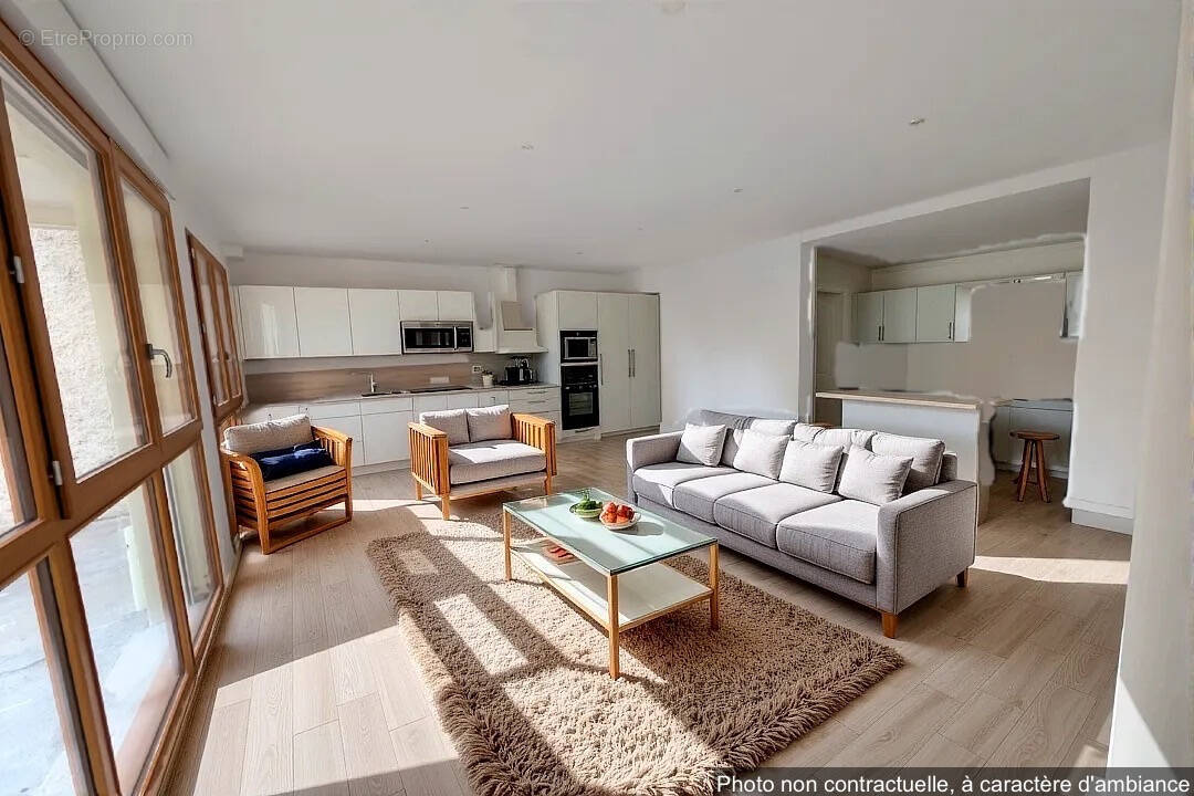 Appartement à MARSEILLE-5E