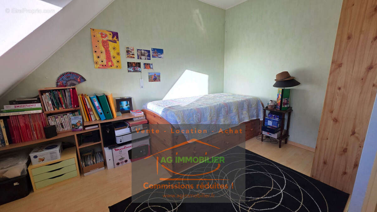 Maison à MONTGERMONT