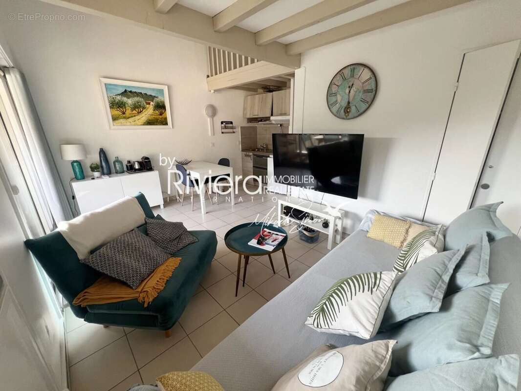 Appartement à LA CROIX-VALMER