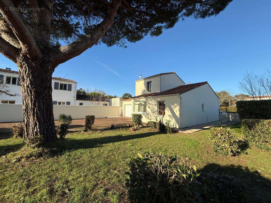 Maison à SAINT-PALAIS-SUR-MER