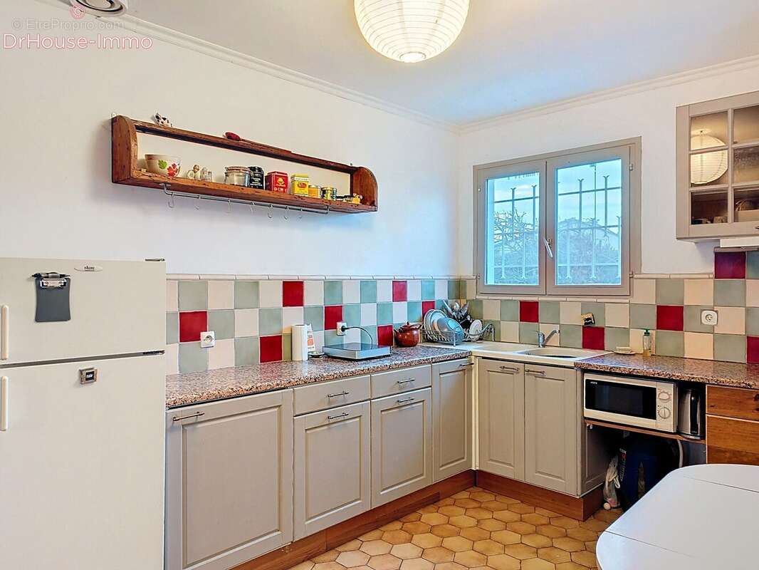 Maison 110 m² à Saint-Seurin-De-Cursac  - photo 26