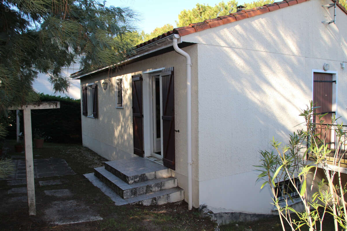 Maison à SAINT-GEORGES-DE-DIDONNE