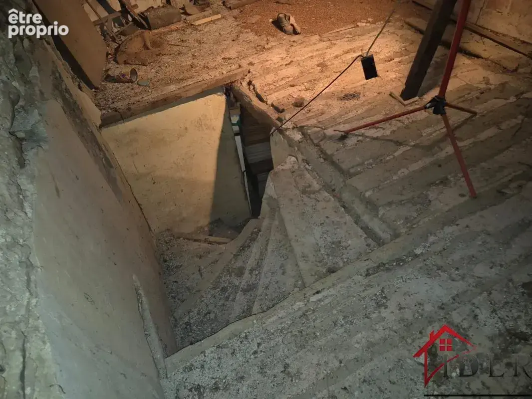 Maison de village avec garage et potentiel - photo 12