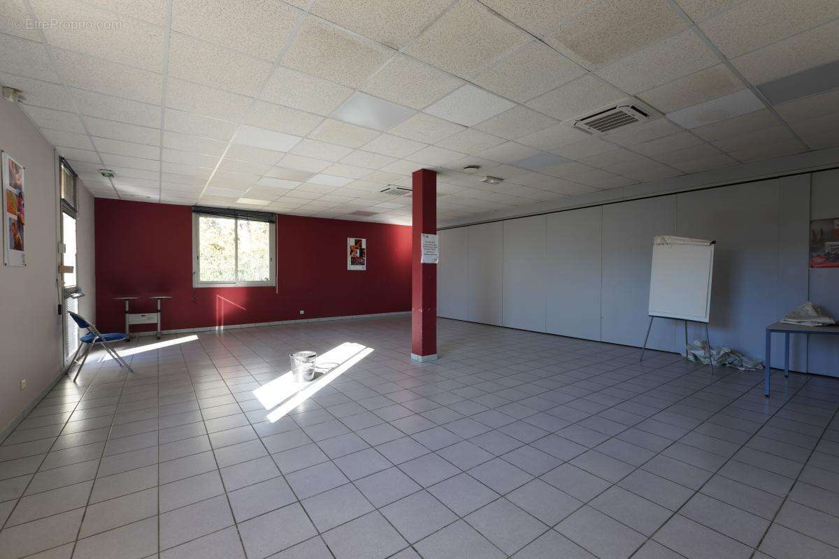 Appartement à VENELLES