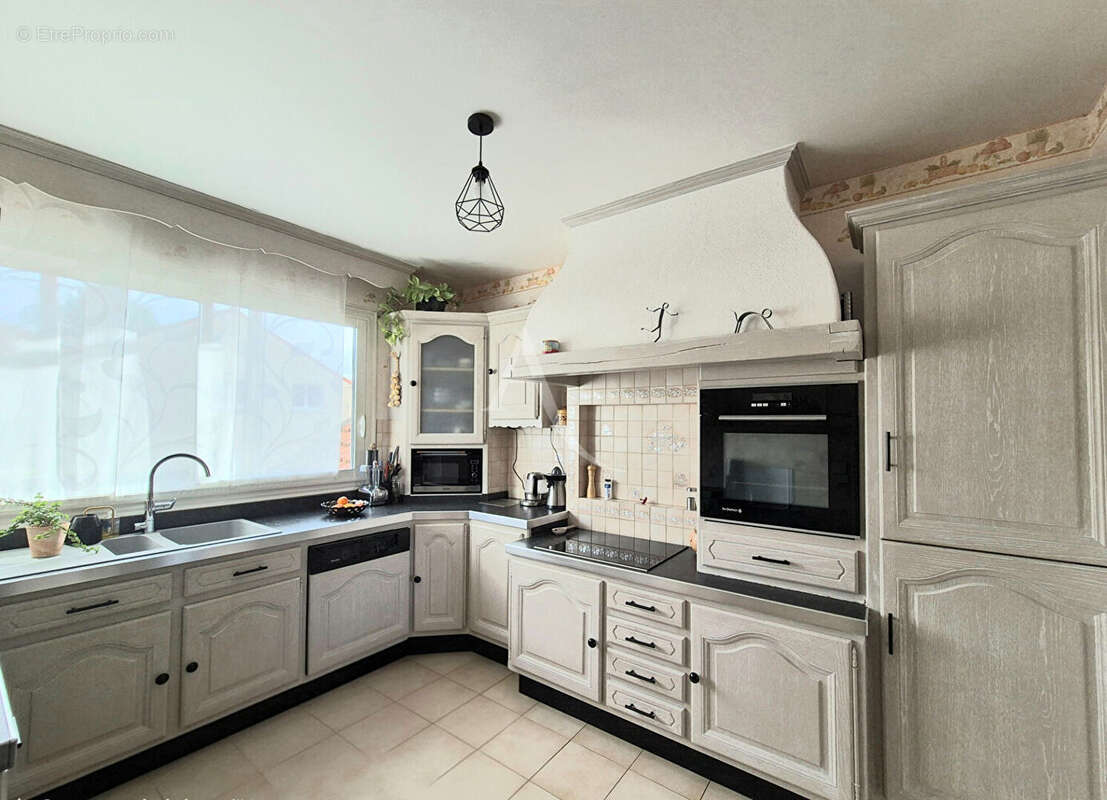 Maison à NEUILLY-PLAISANCE