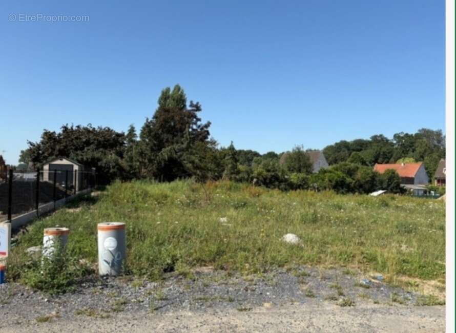 Terrain à MONTIGNY-EN-OSTREVENT
