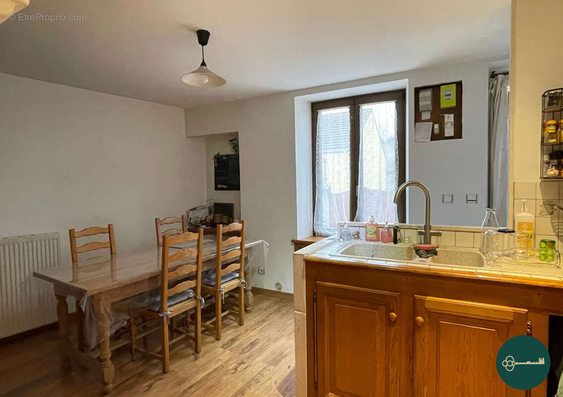 Maison à VANNES-LE-CHATEL