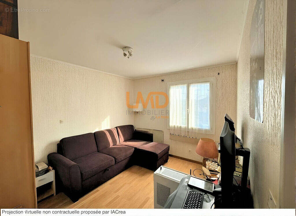 Maison à LE MUY