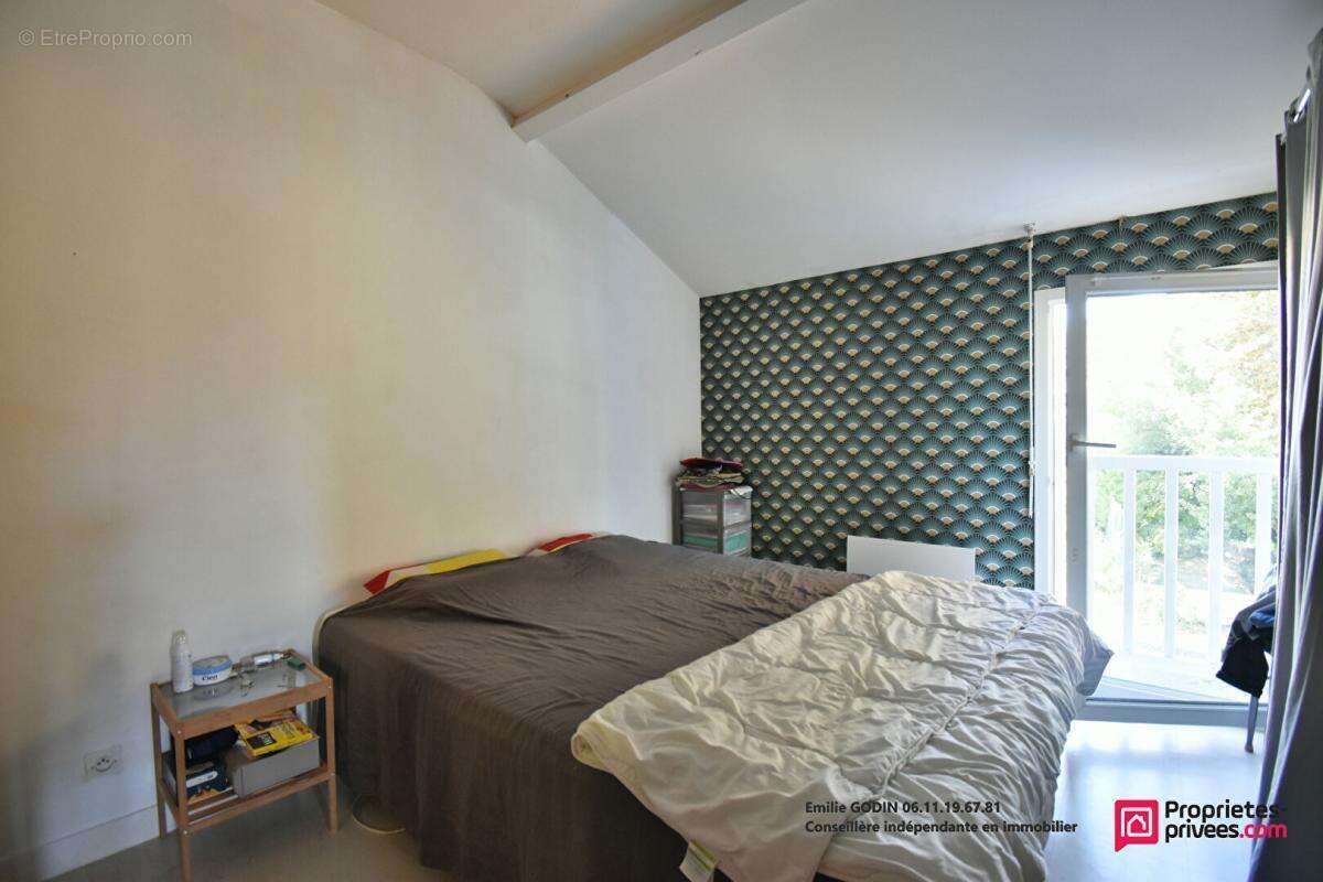 Maison à LA TESSOUALLE