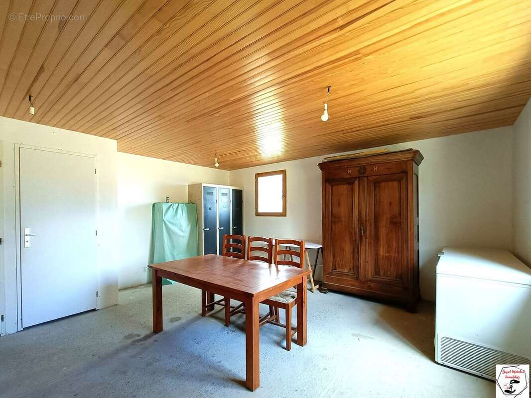 Maison à SAINT-VICTOR