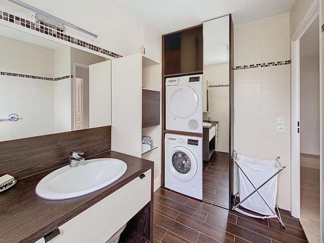 Photo 9 - Appartement à LE PLESSIS-TREVISE