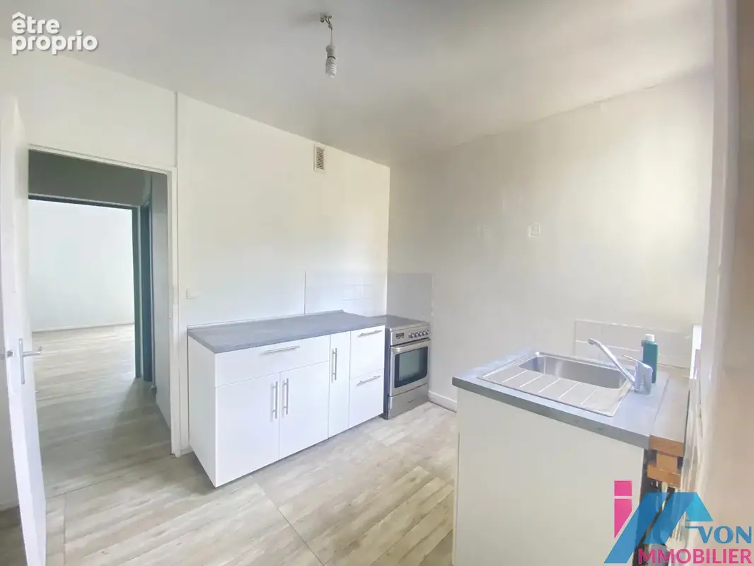 Appartement F 4 pièces avec balcon, une cave et un parking - photo 5
