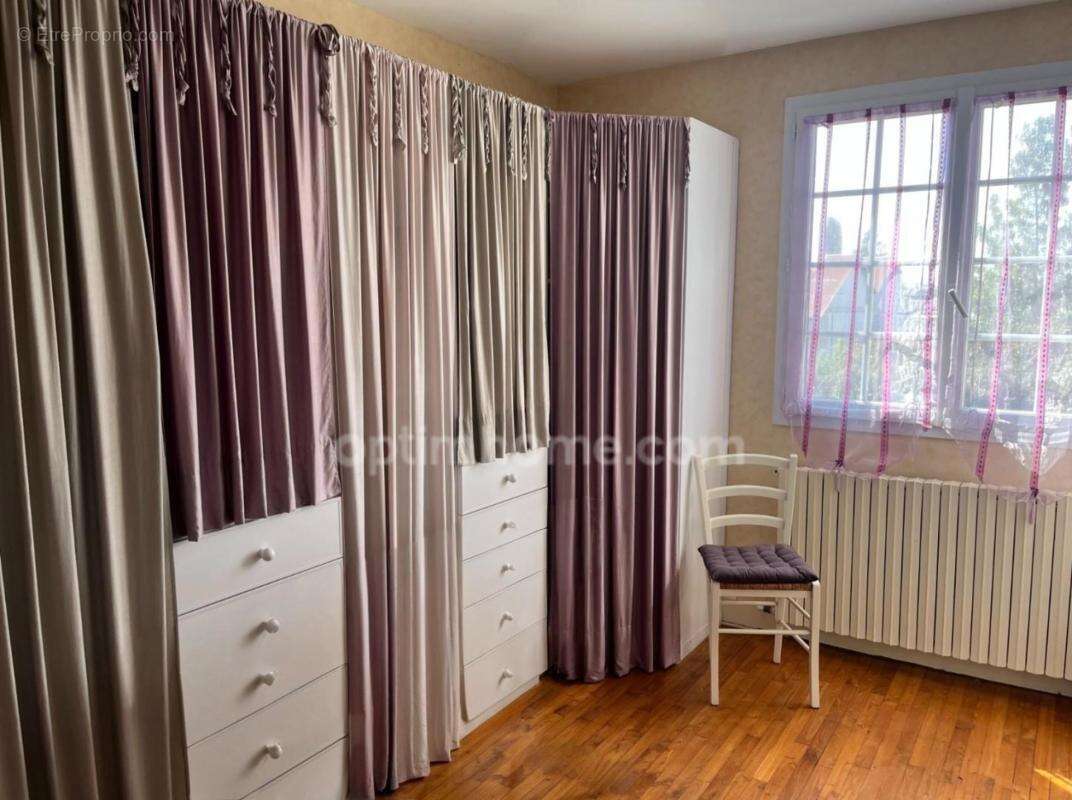 Maison de charme - 4 chambres - Beaux volumes - Garage 55m² - Mansle (16) - photo 5