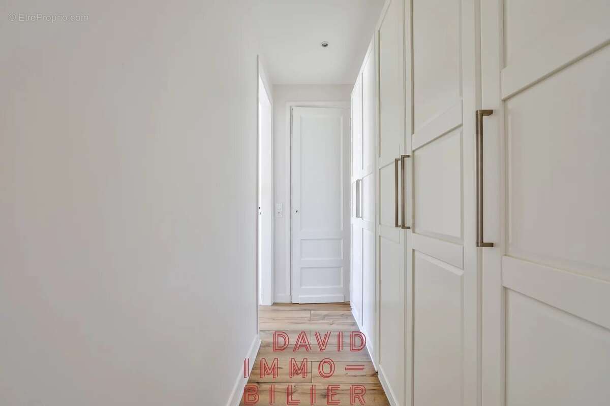 Appartement à PARIS-15E