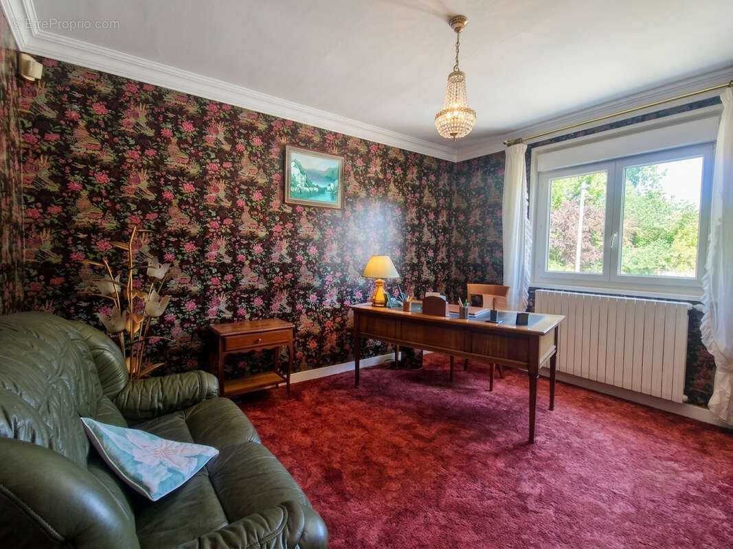 Maison familiale avec accès rapide à la RN12. Un cadre de vie paisible et verdoyant à visiter sans attendre ! - photo 8