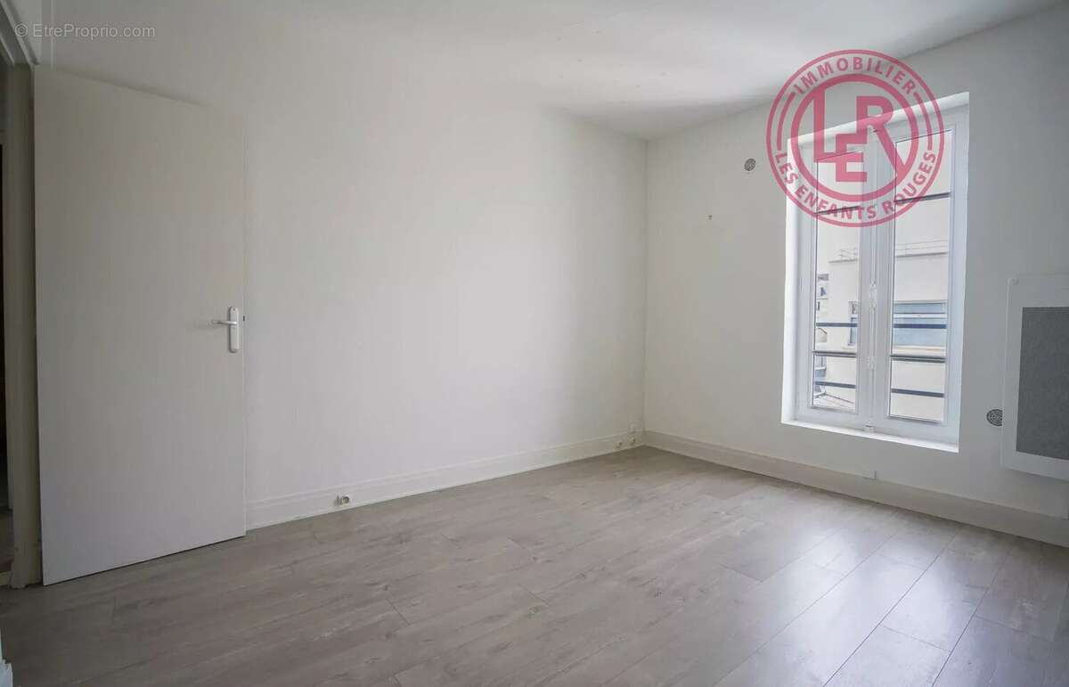 Paris 11ème - Roquette / Voltaire - Appartement 4 pièces en dernier étage avec ascenseur - photo 10