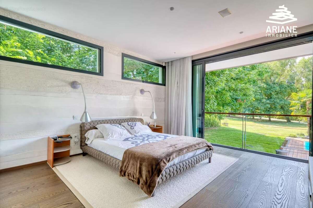 Maison à SAINT-GENIS-LAVAL