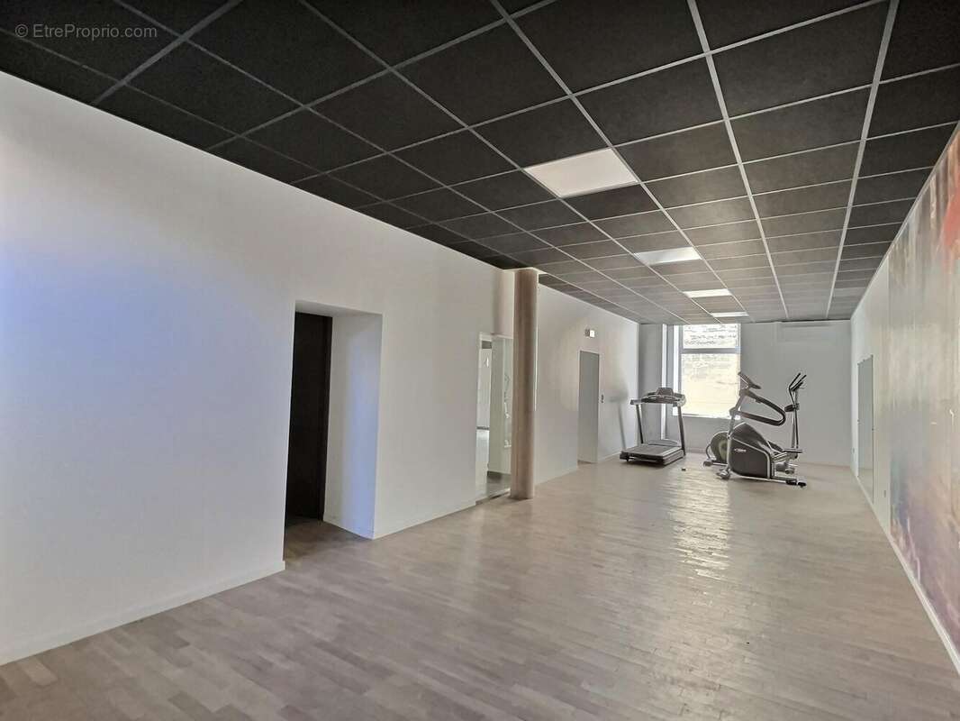 Commerce 340 m² à Stiring-Wendel  - photo 4