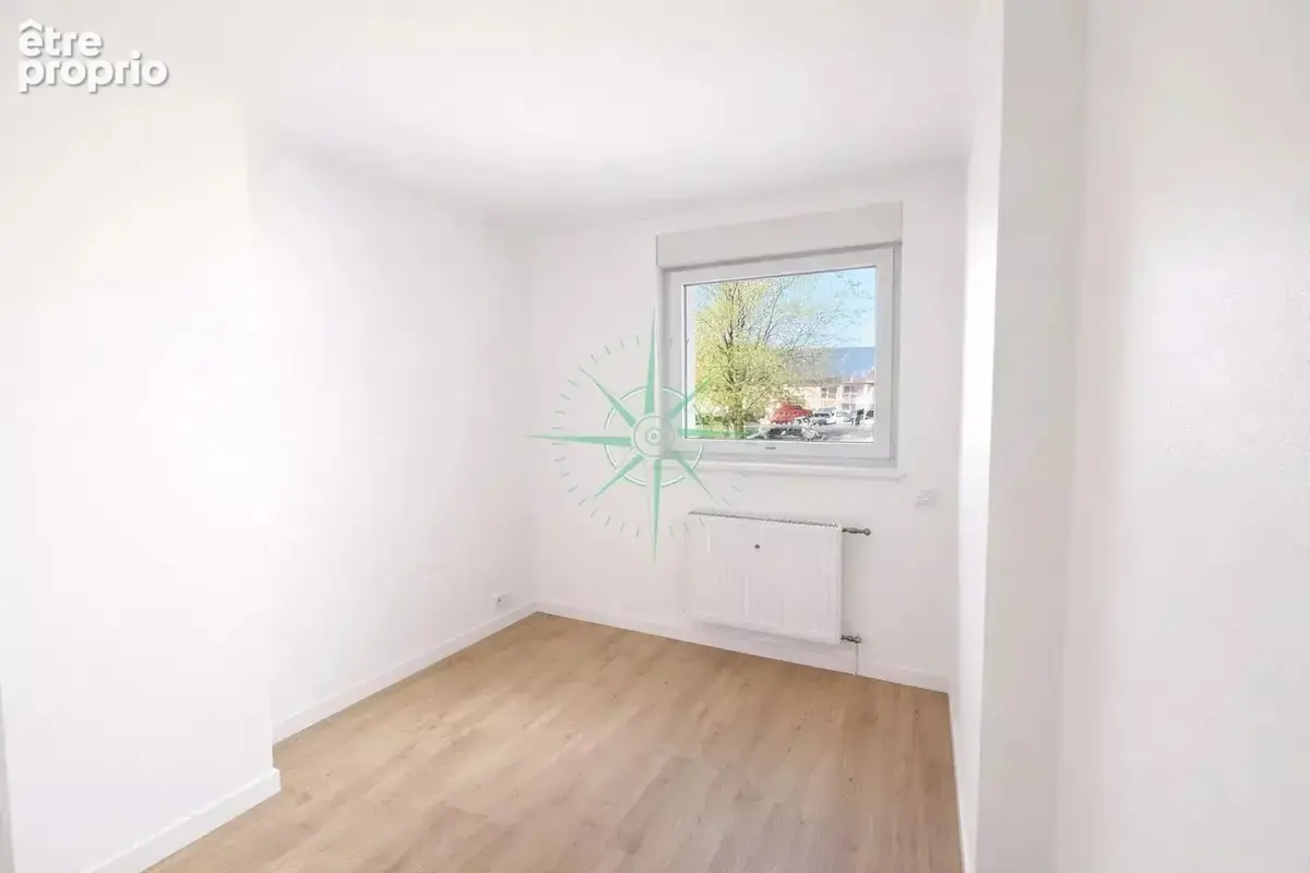 À VENDRE - Appartement 4 pièces  85 m2  Terrasse 24m2  parking et cave - photo 12