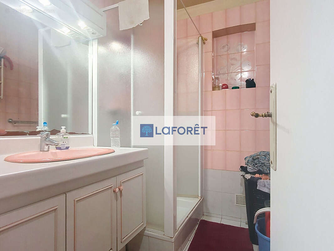 Appartement à SARTROUVILLE