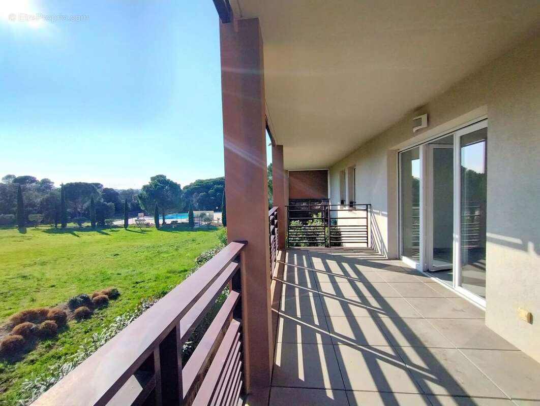 Appartement à FREJUS