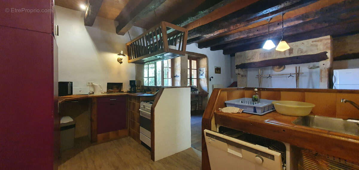 Maison à LES EYZIES-DE-TAYAC-SIREUIL