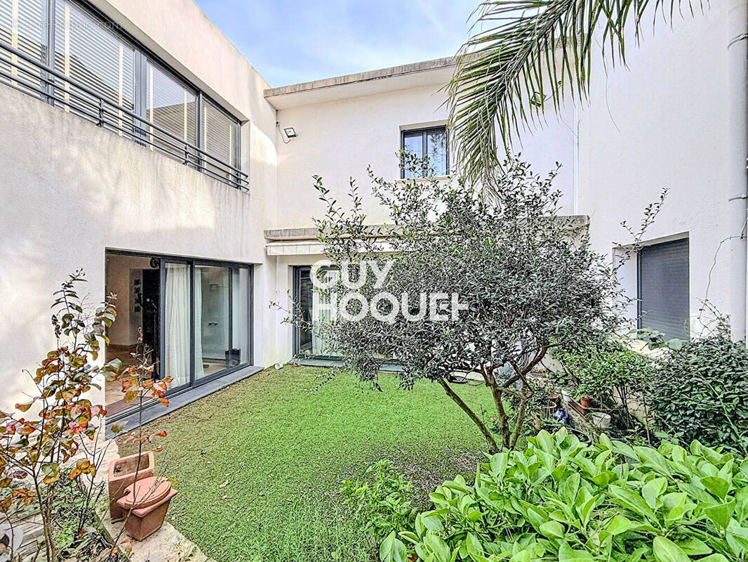 Maison à MOUANS-SARTOUX