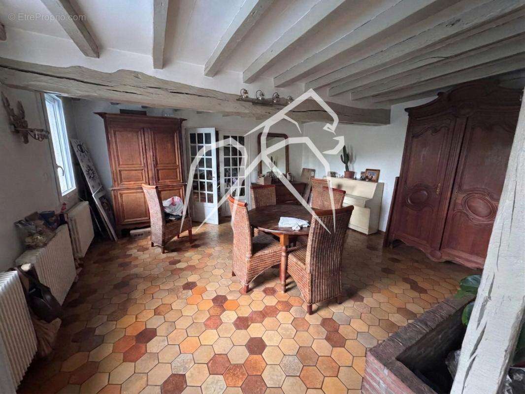 Maison 166m²  Saint Aubin Epinay A rénover  - photo 5