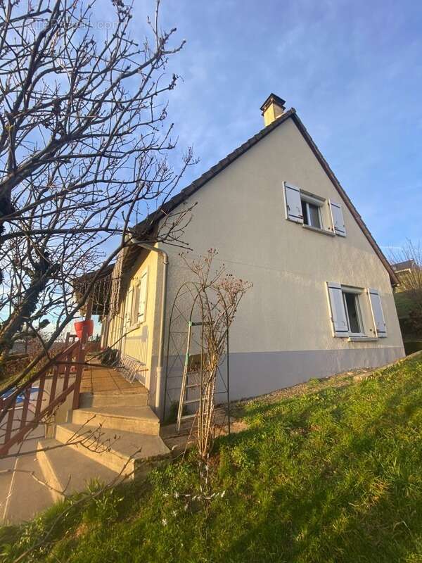 Maison de famille 3 chambres - Grand garage - photo 4