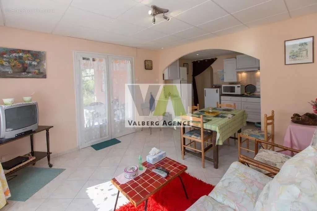 Petite maison a guillaumes - photo 2