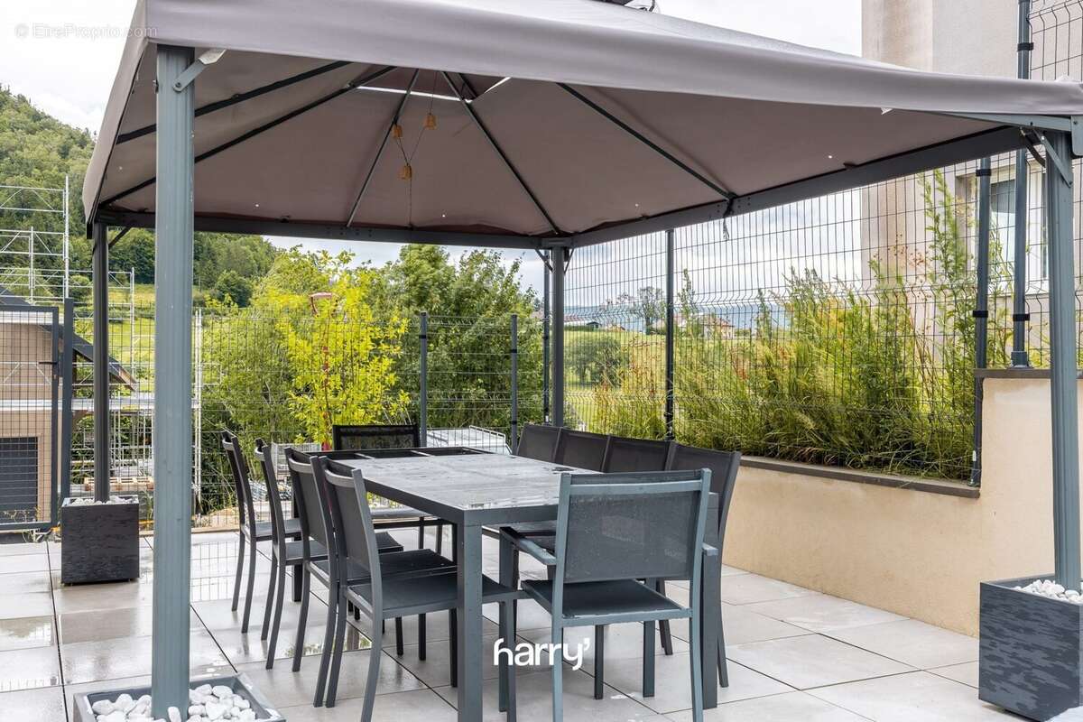 Maison 211 m² à Jougne  - photo 4