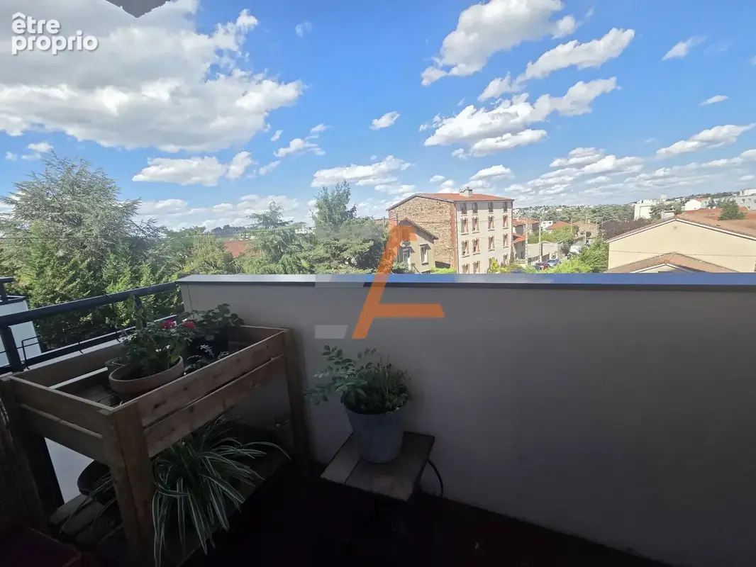 Appartement à SAINT-ETIENNE