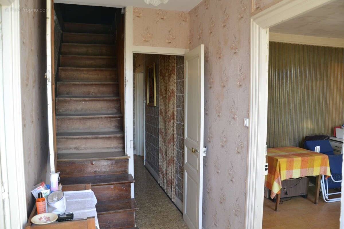 Belle maison de ville de 160 m2 bien située à fort potentiel - photo 20