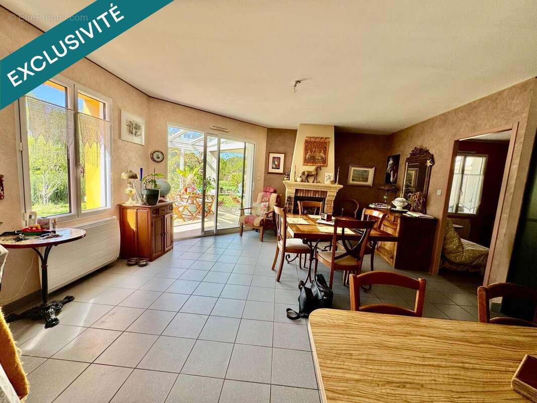 Photo 2 - Maison à SALLERTAINE