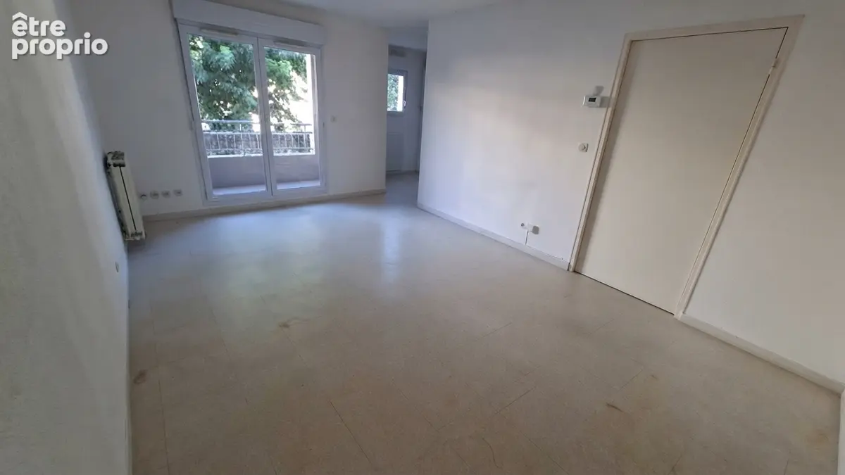 Nîmes – t3 traversant de 69 m² avec balcon – résidence sécurisée - photo 5